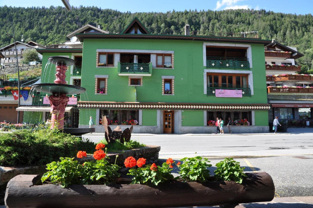 Hotel Torena Aprica Exteriör bild